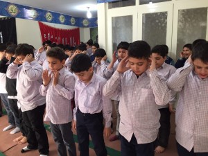 برگزاری نماز جماعت در مدرسه (همه روزه)